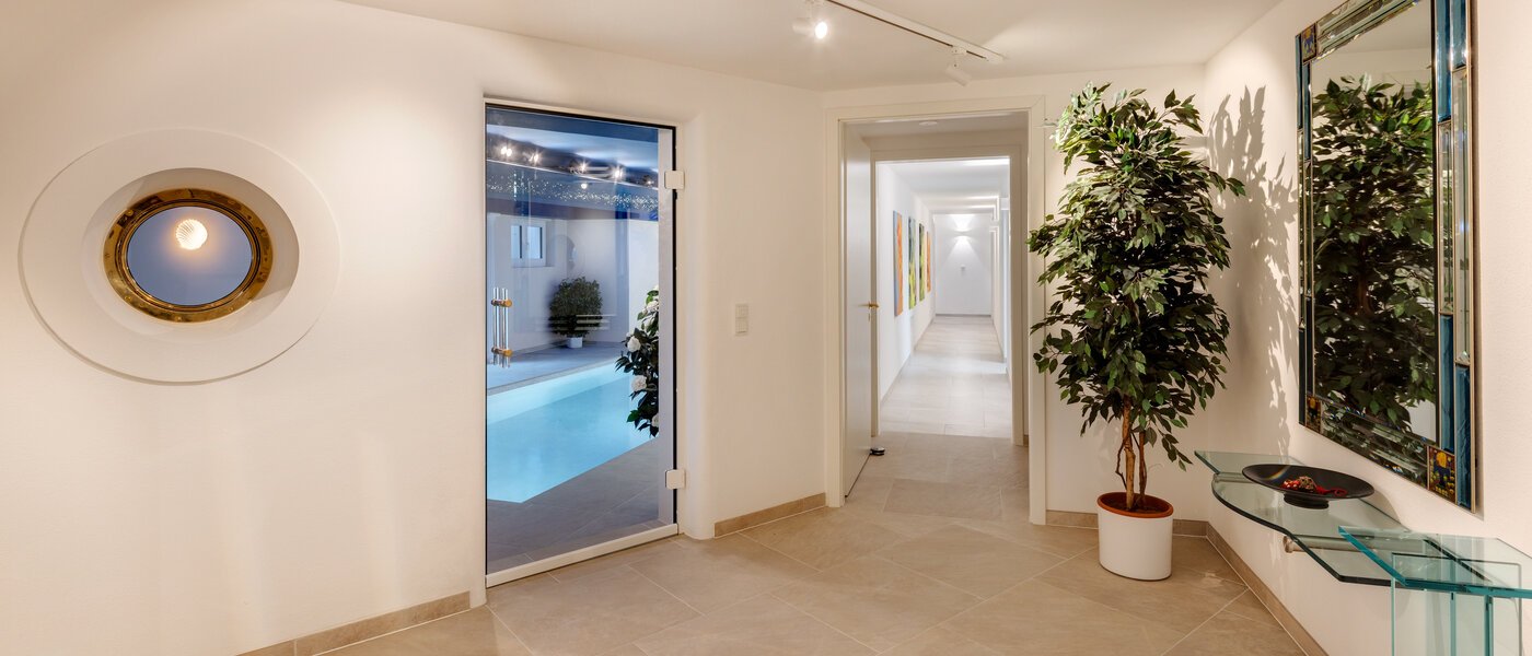 Villa Starnberg 07 Flur/Gang 14680