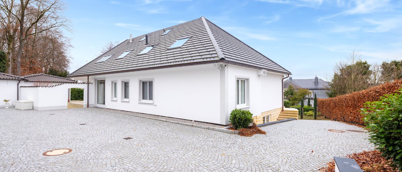 Villa Starnberg 02 Innenhof 14680