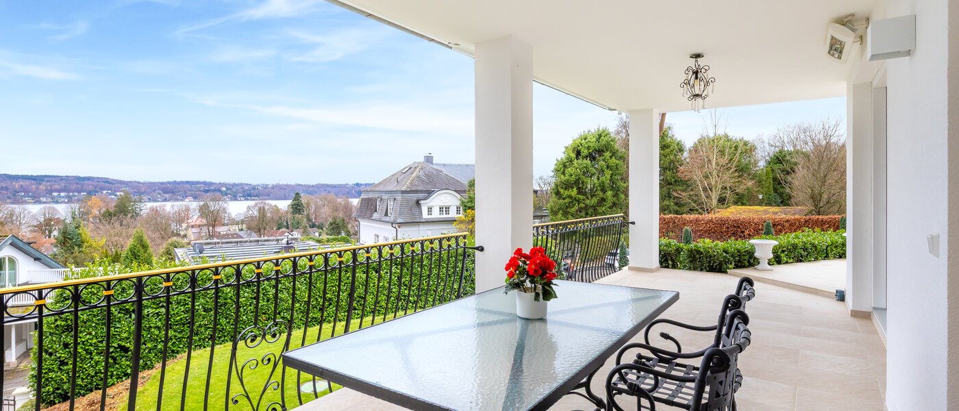 Villa Starnberg 01 Loggia 14680