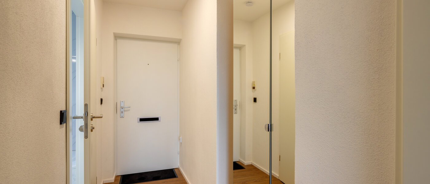 Apartment München Oberföhring 01 Flur/Gang 14689