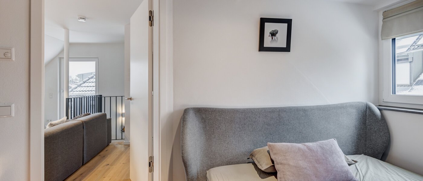 Dachgeschosswohnung München Allach 04 Schlafzimmer 14692