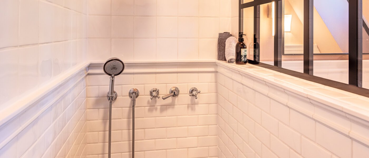 Dachgeschosswohnung München Neuhausen 04 2. Badezimmer 14709