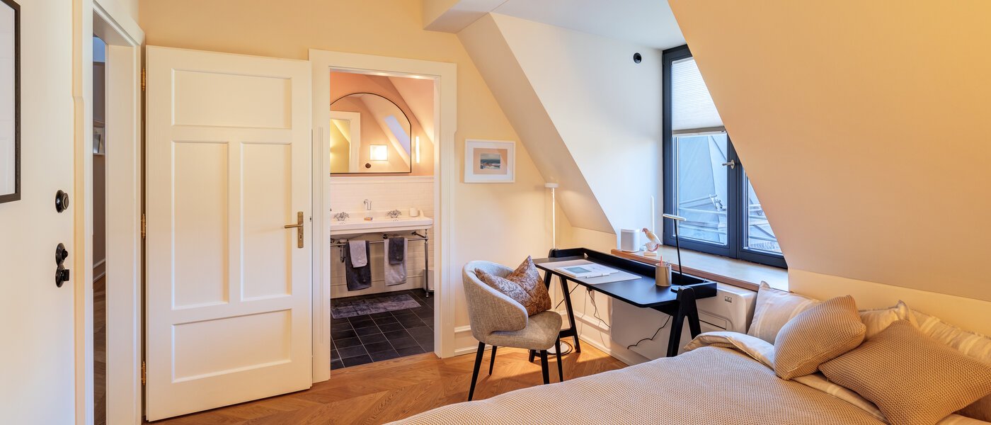 Dachgeschosswohnung München Neuhausen 01 2. Schlafzimmer	 14709