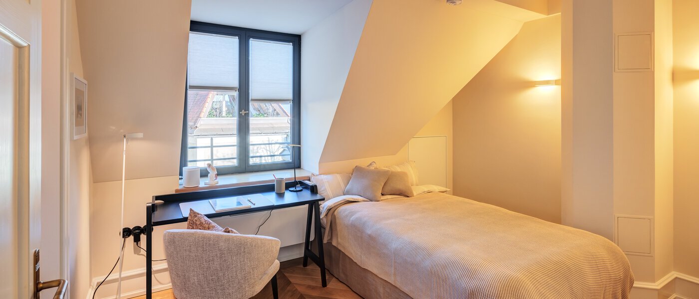 Dachgeschosswohnung München Neuhausen 02 2. Schlafzimmer	 14709