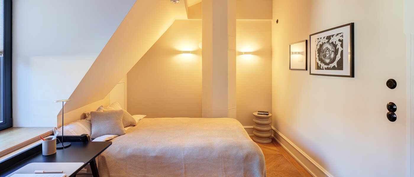 Dachgeschosswohnung München Neuhausen 04 2. Schlafzimmer	 14709