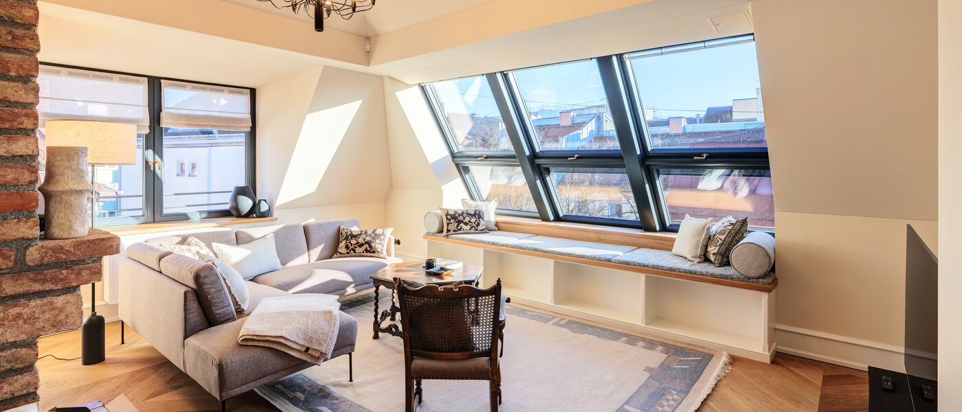 Dachgeschosswohnung München Neuhausen 01 Wohnbereich 14709