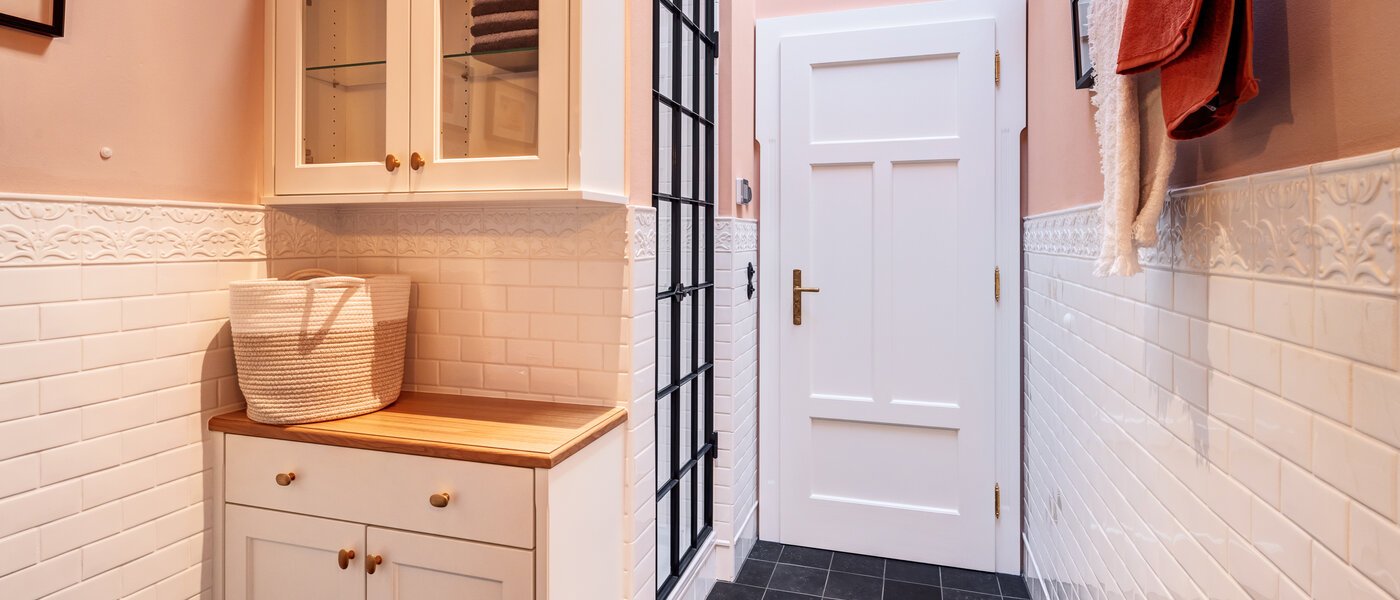 Dachgeschosswohnung München Neuhausen 02 1. Badezimmer 14709