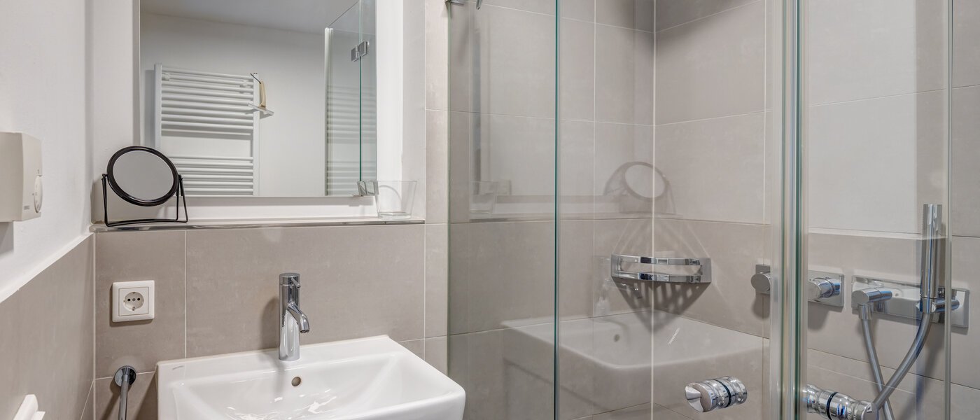 Wohnung München Harlaching 01 2. Badezimmer 14713