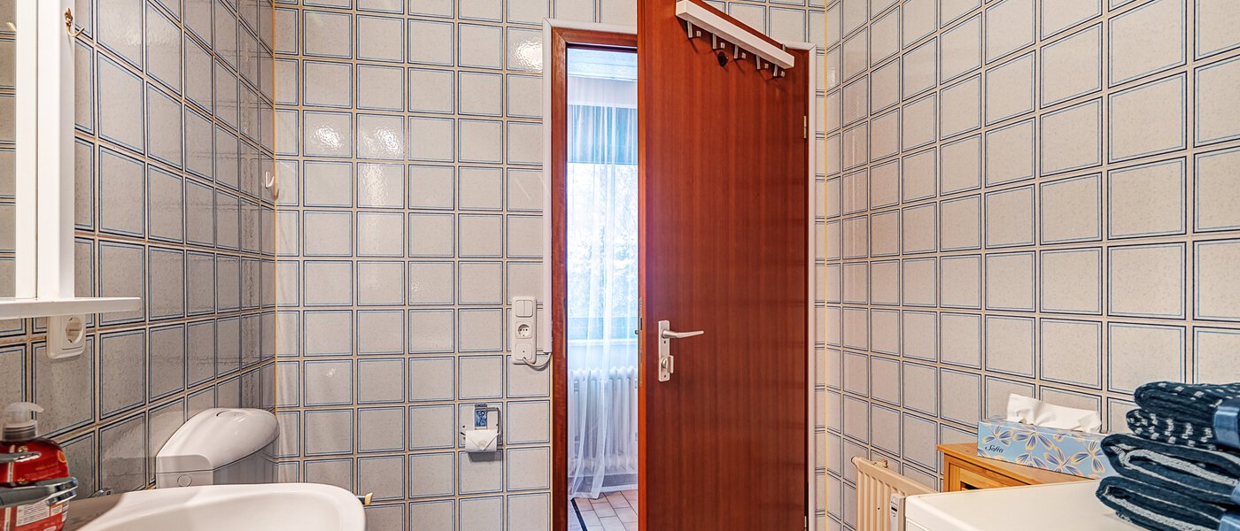 Maisonettewohnung München Trudering 03 Badezimmer 14719