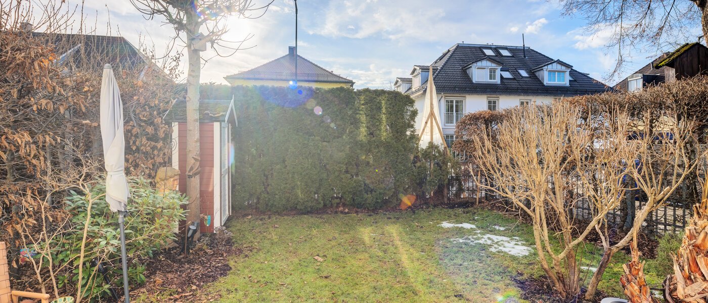 Reiheneckhaus München Untermenzing 02 Garten 14723