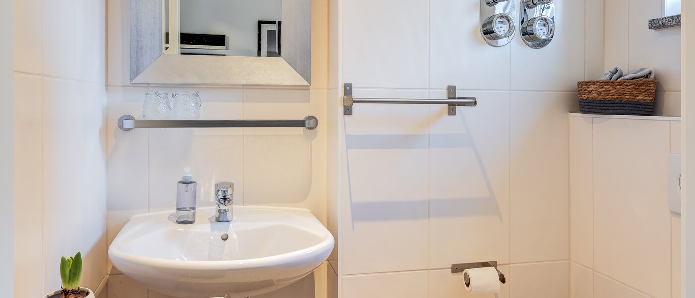 Reiheneckhaus München Untermenzing 01 Gäste-WC 14723