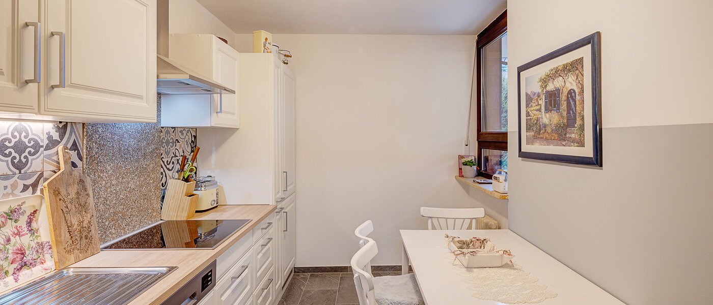 Gartenwohnung München Solln 01 Küche 14725