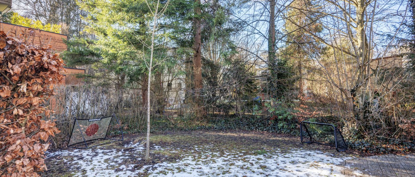 Gartenwohnung München Solln 02 Innenhof 14725