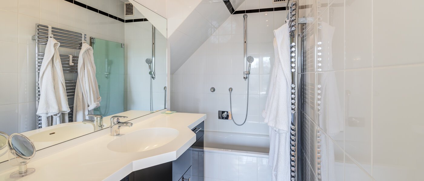 Dachterrassenwohnung München Schwabing-West 01 Badezimmer 14731