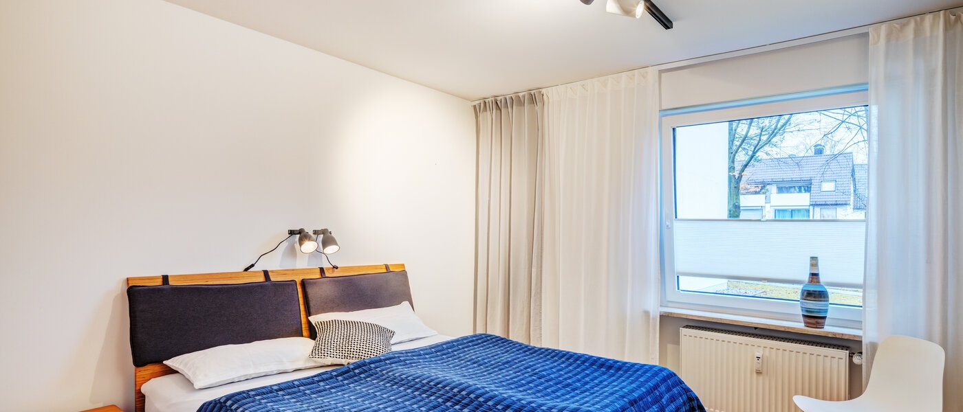 Wohnung München Trudering 01 1. Schlafzimmer 14735