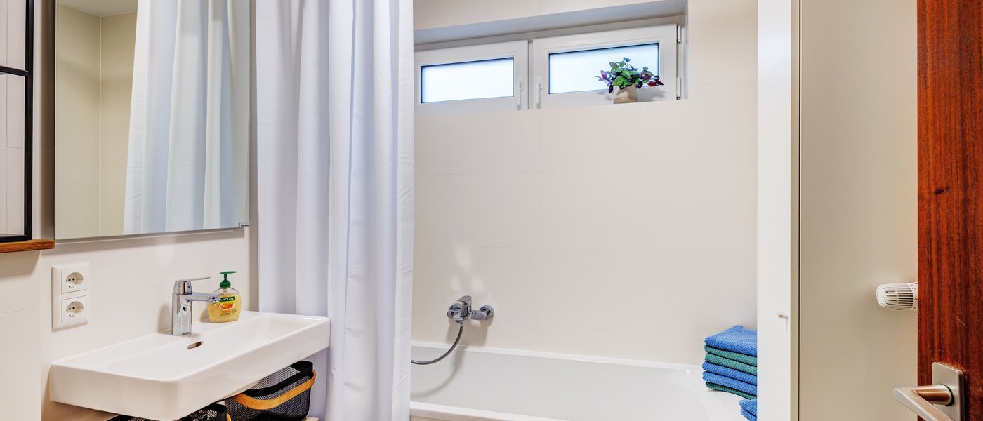 Wohnung München Trudering 01 1. Badezimmer 14735