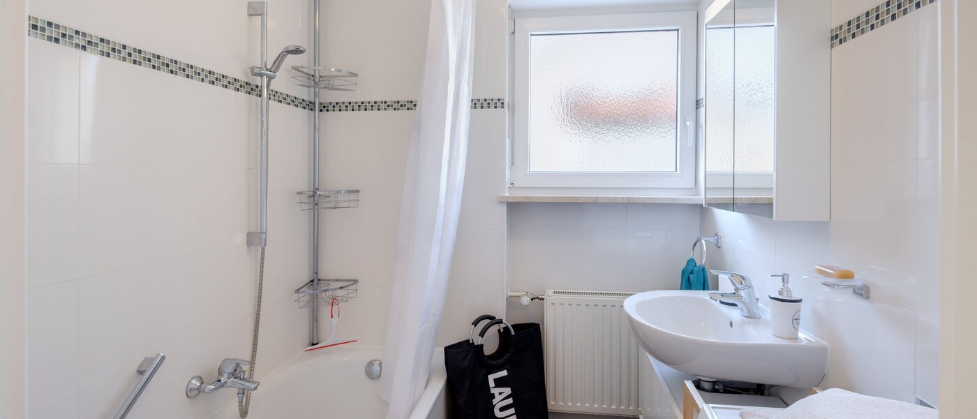 Wohnung Gröbenzell 01 Badezimmer 14745