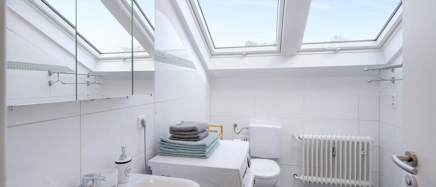 Dachgeschosswohnung Gröbenzell 01 Badezimmer 14746