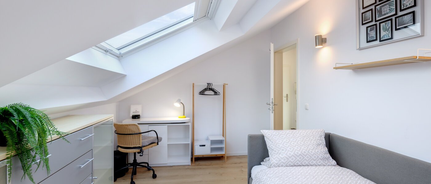 Dachgeschosswohnung Gröbenzell 02 2. Schlafzimmer	 14746