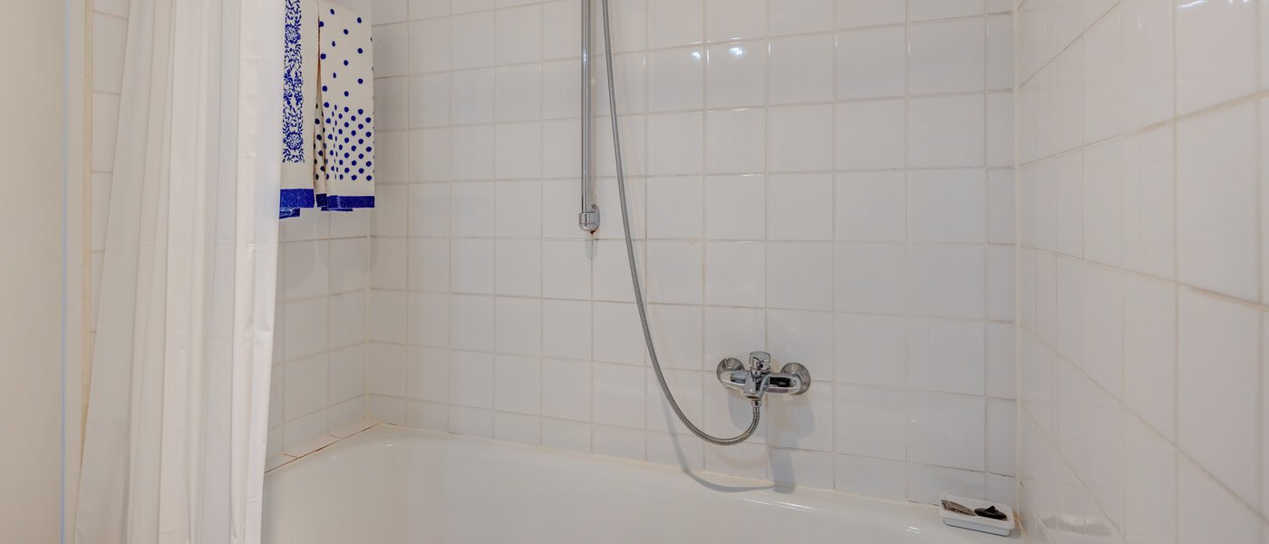 Apartment München Schwabing-West (rund um den Hohenzollernplatz) 03 Badezimmer 14754
