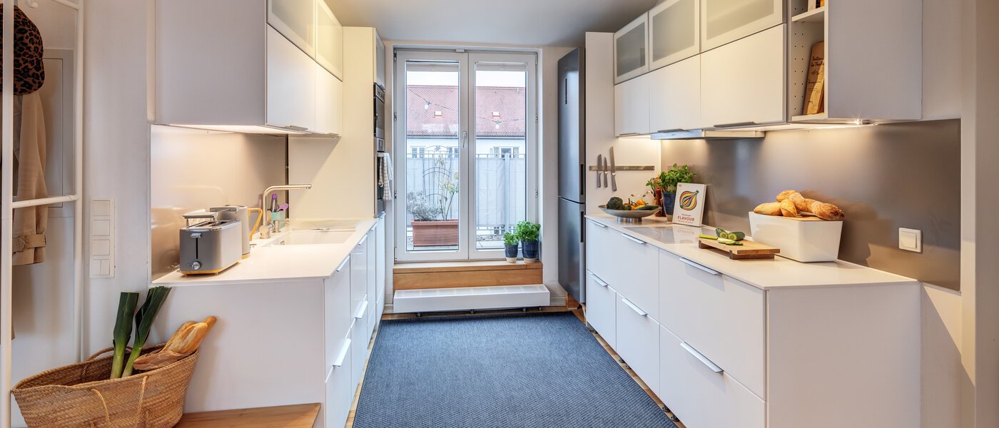 Dachterrassenwohnung München Maxvorstadt 01 Küche 14758