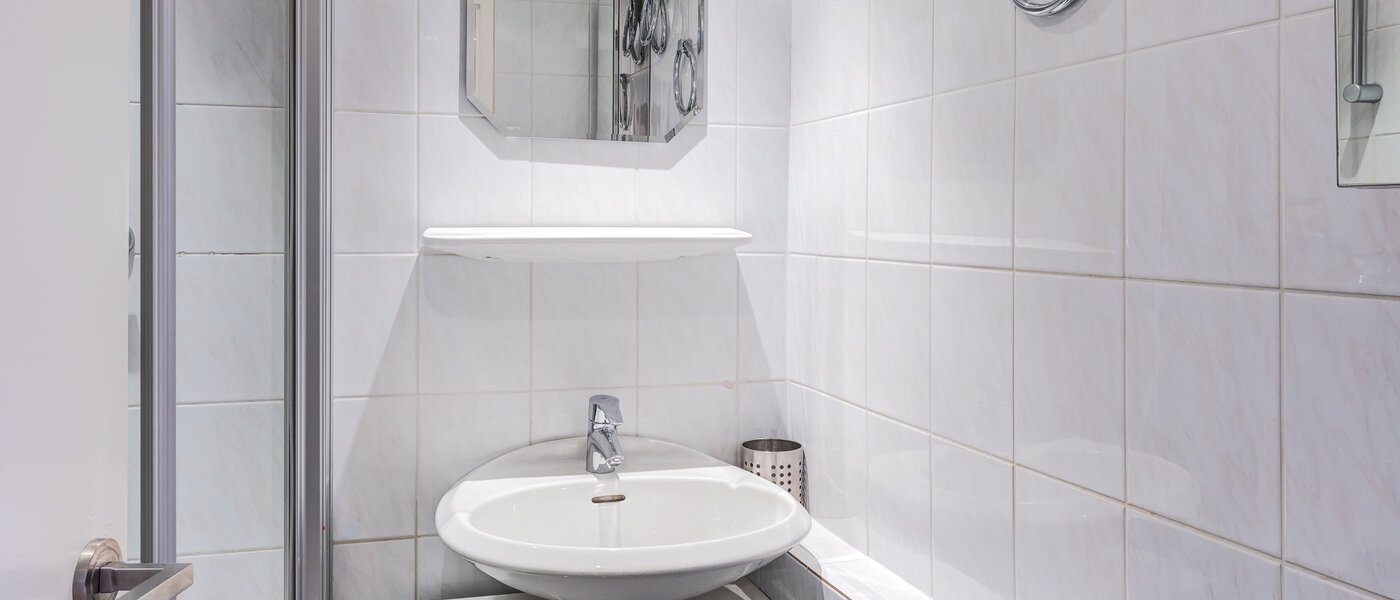 Wohnung München Nymphenburg 01 2. Badezimmer 14770