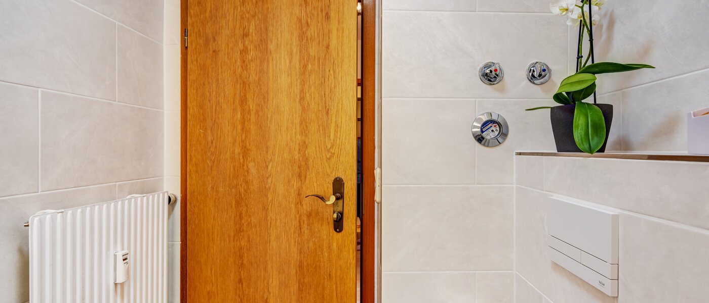 Gartenwohnung München Altperlach 02 Badezimmer 14773