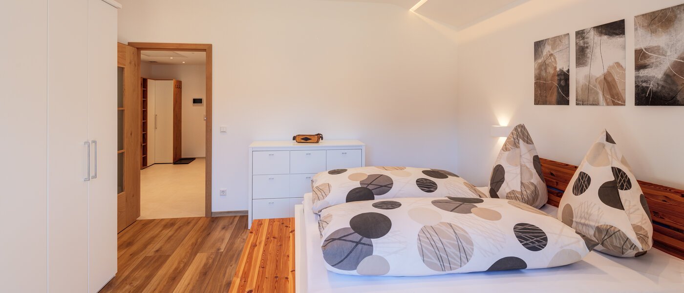 Wohnung Rottach-Egern 04 1. Schlafzimmer 14774