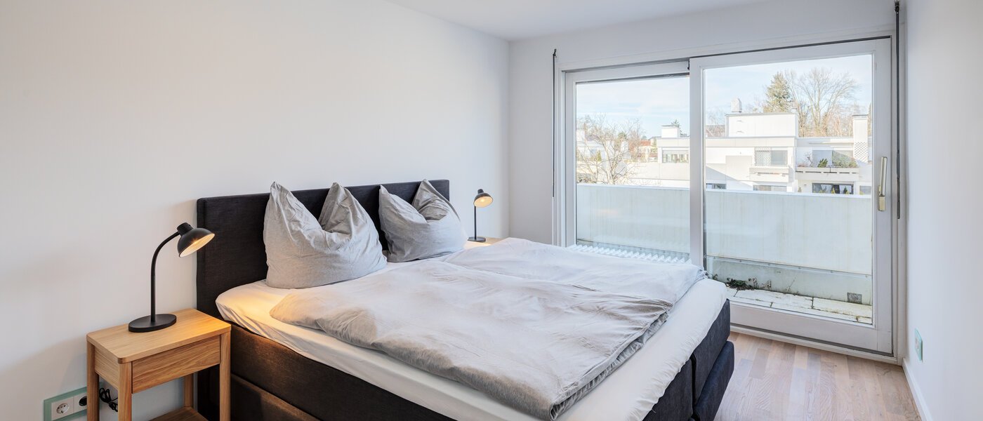 Dachterrassenwohnung München Nymphenburg 01 1. Schlafzimmer 14775