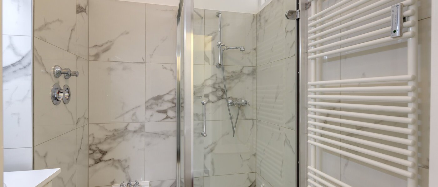 Wohnung München Maxvorstadt - Rund um den Josephplatz 02 Badezimmer 14777