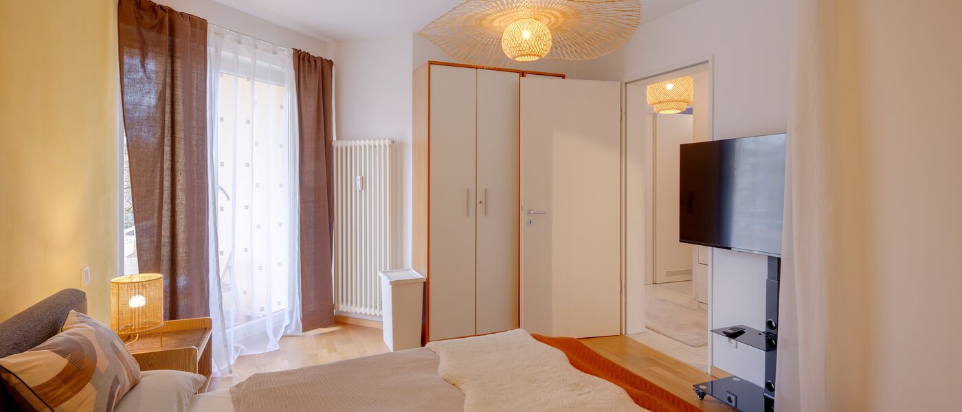 Wohnung München Obermenzing 01 1. Schlafzimmer 14782