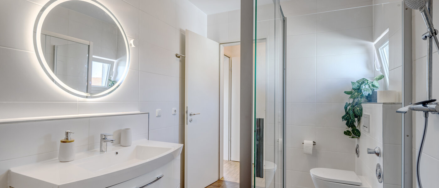 Dachterrassenwohnung Aschheim 01 Badezimmer 14787