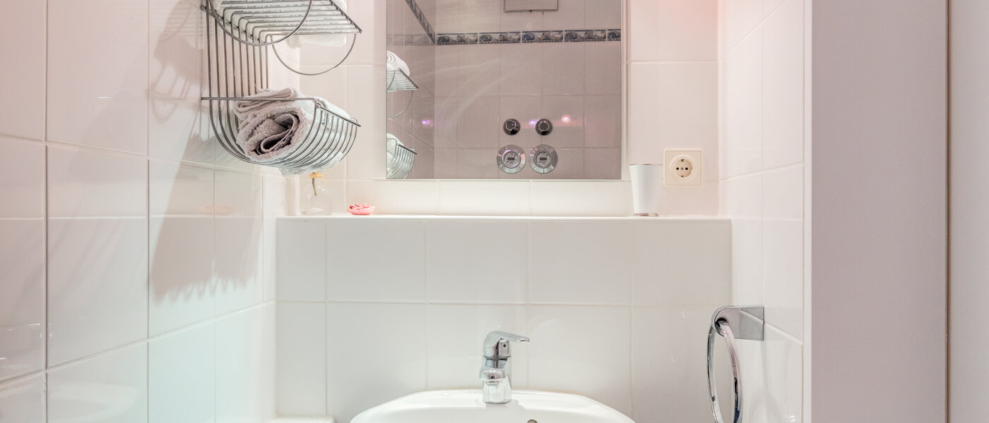 Wohnung München Solln 01 Gäste-WC 14788