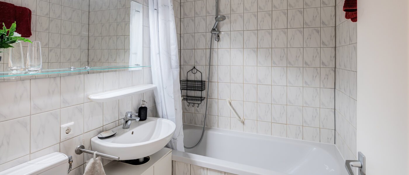 Wohnung München Moosach 01 Badezimmer 14790
