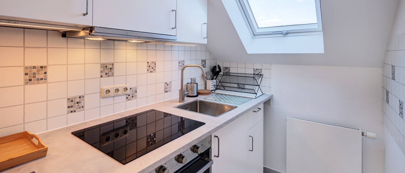 Dachgeschosswohnung München Trudering 01 Küche 14792