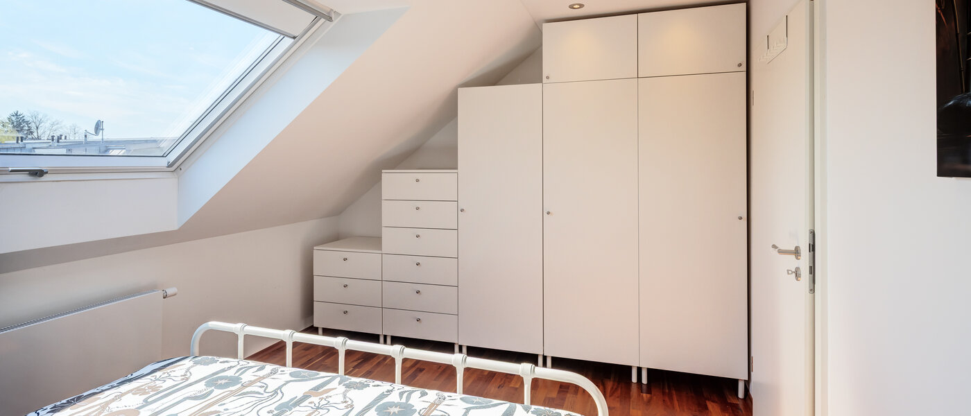 Dachgeschosswohnung München Trudering 03 1. Schlafzimmer 14792