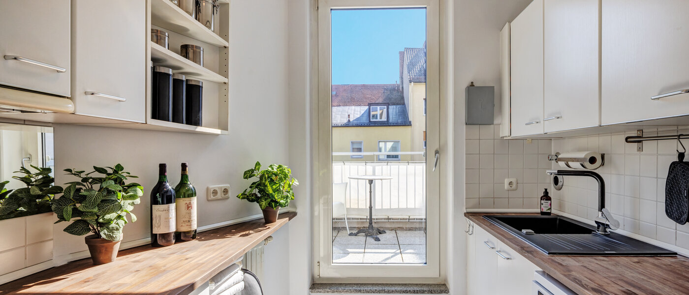 Wohnung München Maxvorstadt - Universitätsviertel 01 Küche 14794