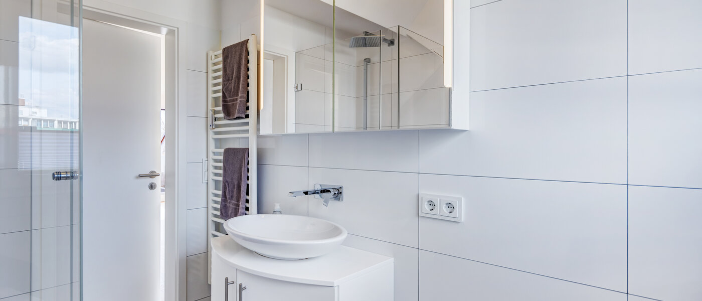 Dachterrassenwohnung München Moosach 03 Badezimmer 14797