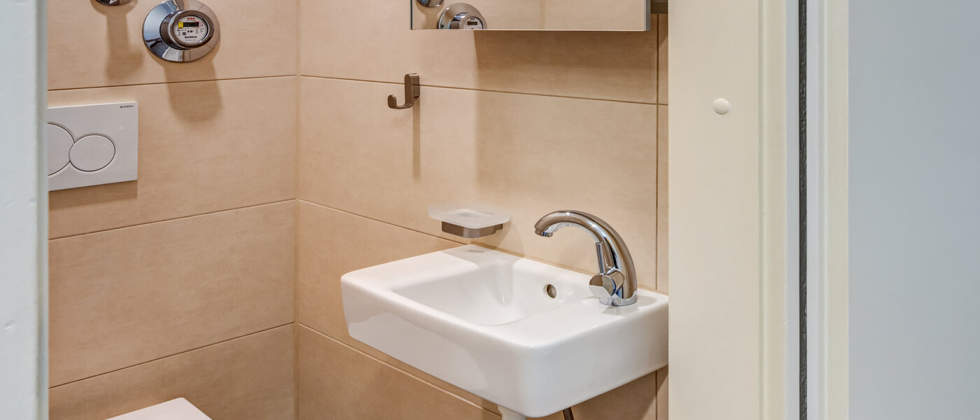 Wohnung Unterschleißheim 01 Gäste-WC 14802