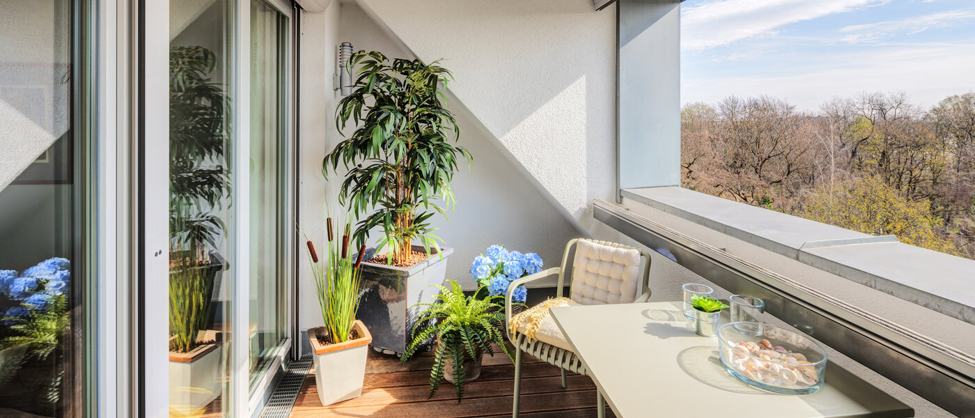 Dachgeschosswohnung München Ludwigsvorstadt 02 1. Loggia 14803