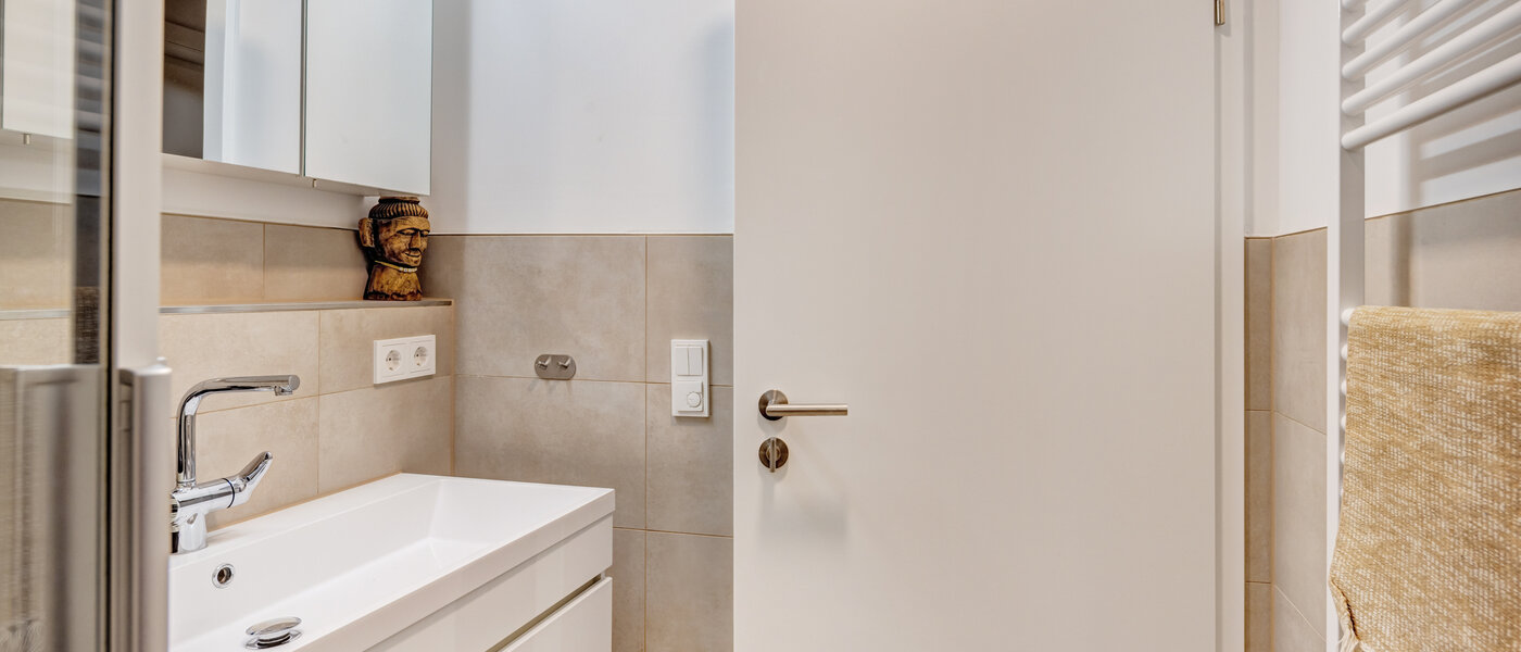 Reihenhaus München Harlaching 02 2. Badezimmer 14816