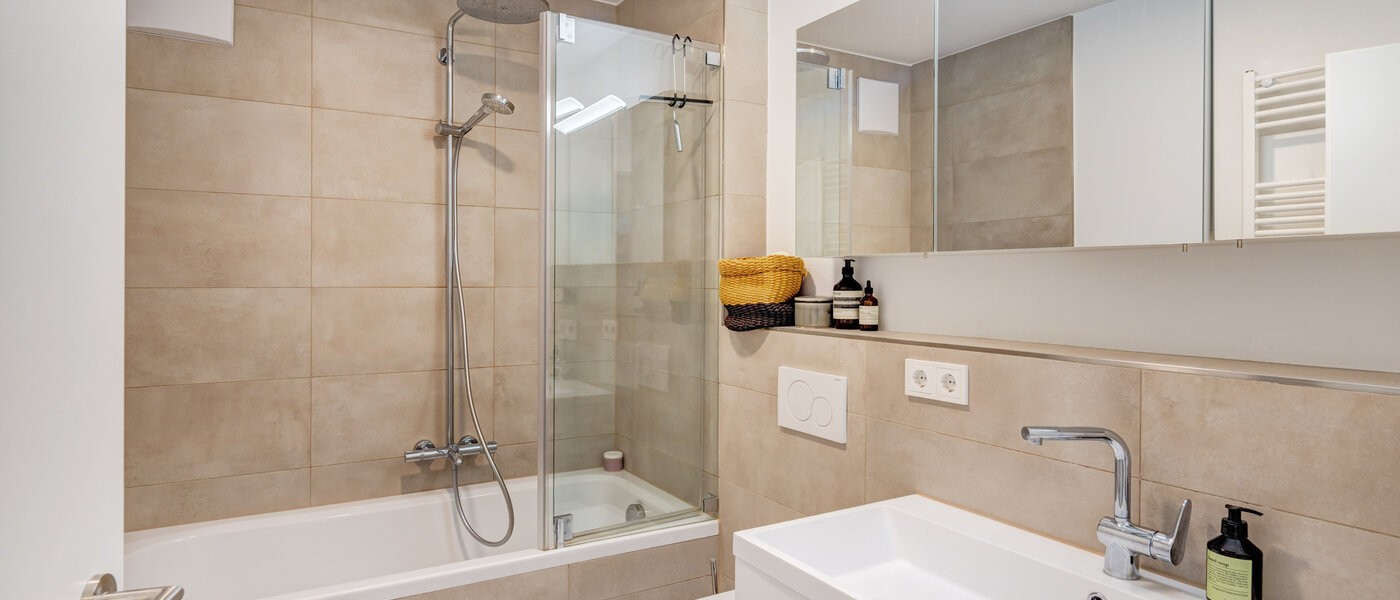 Reihenhaus München Harlaching 01 1. Badezimmer 14816