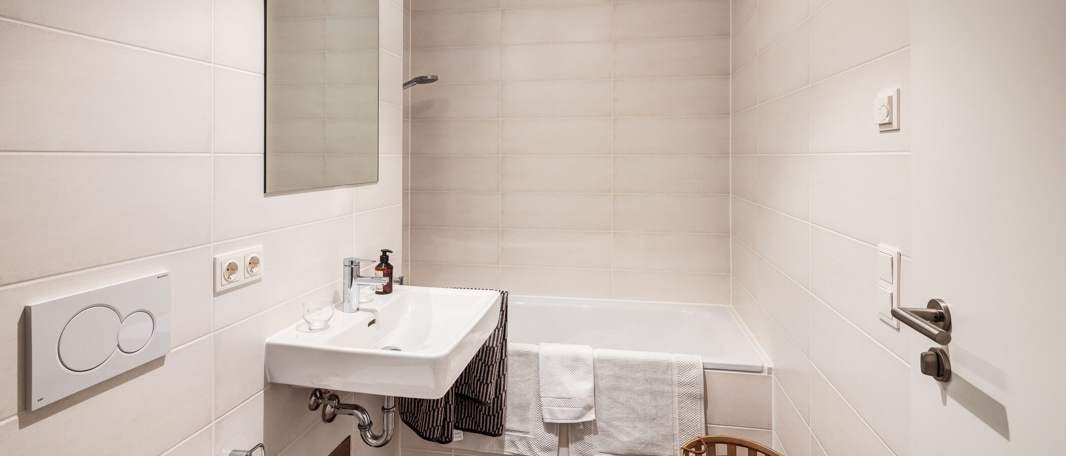 Wohnung München Neuaubing 01 2. Badezimmer 14822