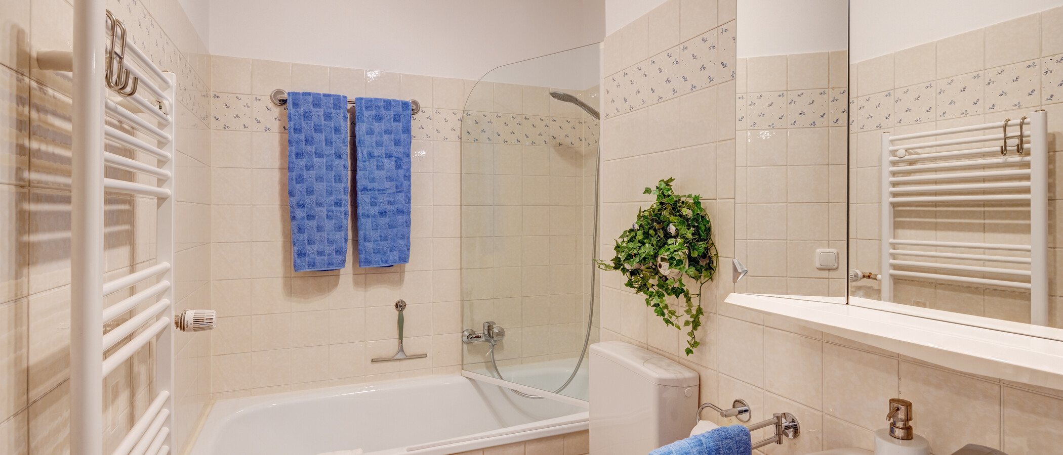 Wohnung München Oberföhring 01 Badezimmer 14823