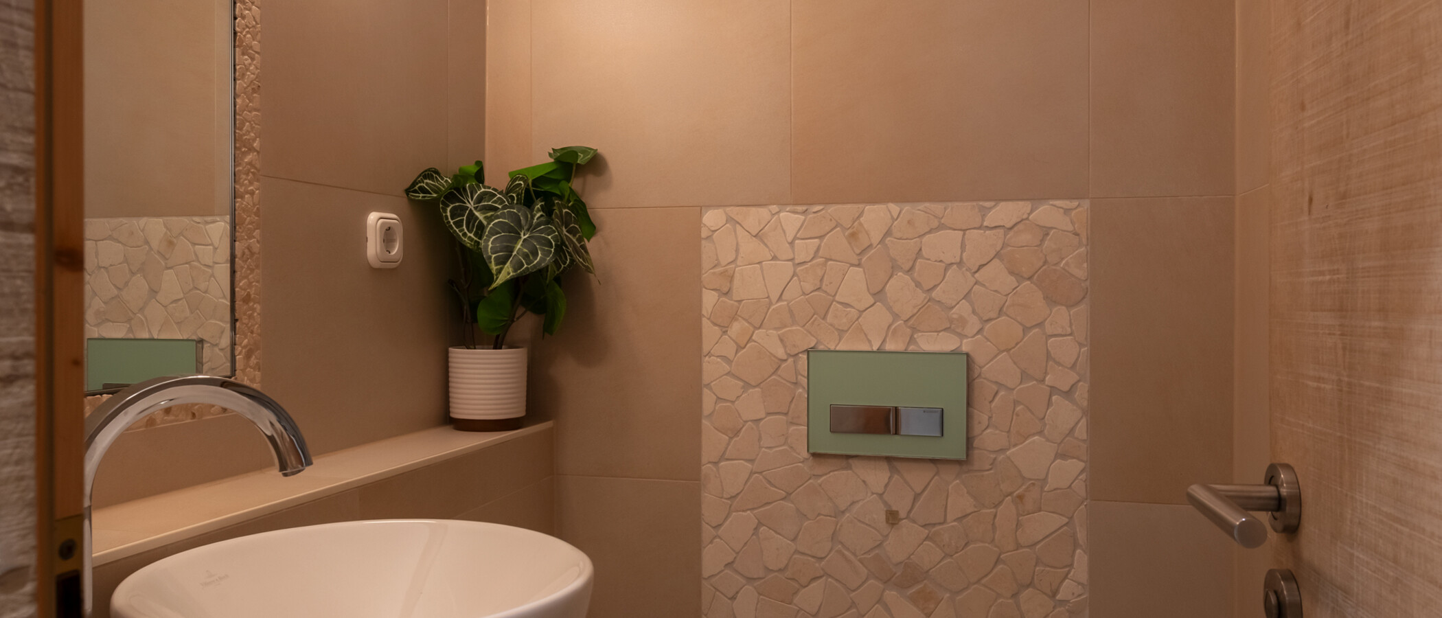 Einfamilienhaus München Obersendling 01 Gäste-WC 14826