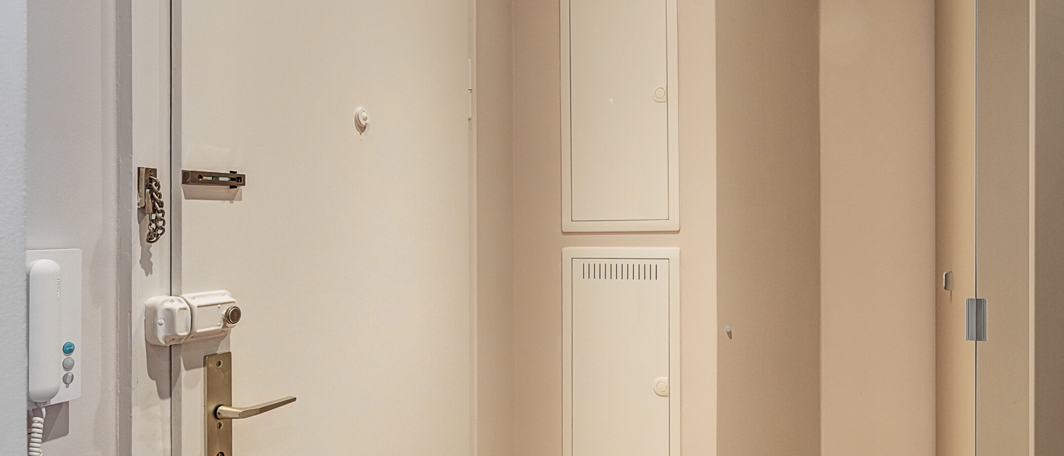 Wohnung München Glockenbachviertel 01 Flur/Gang 14828