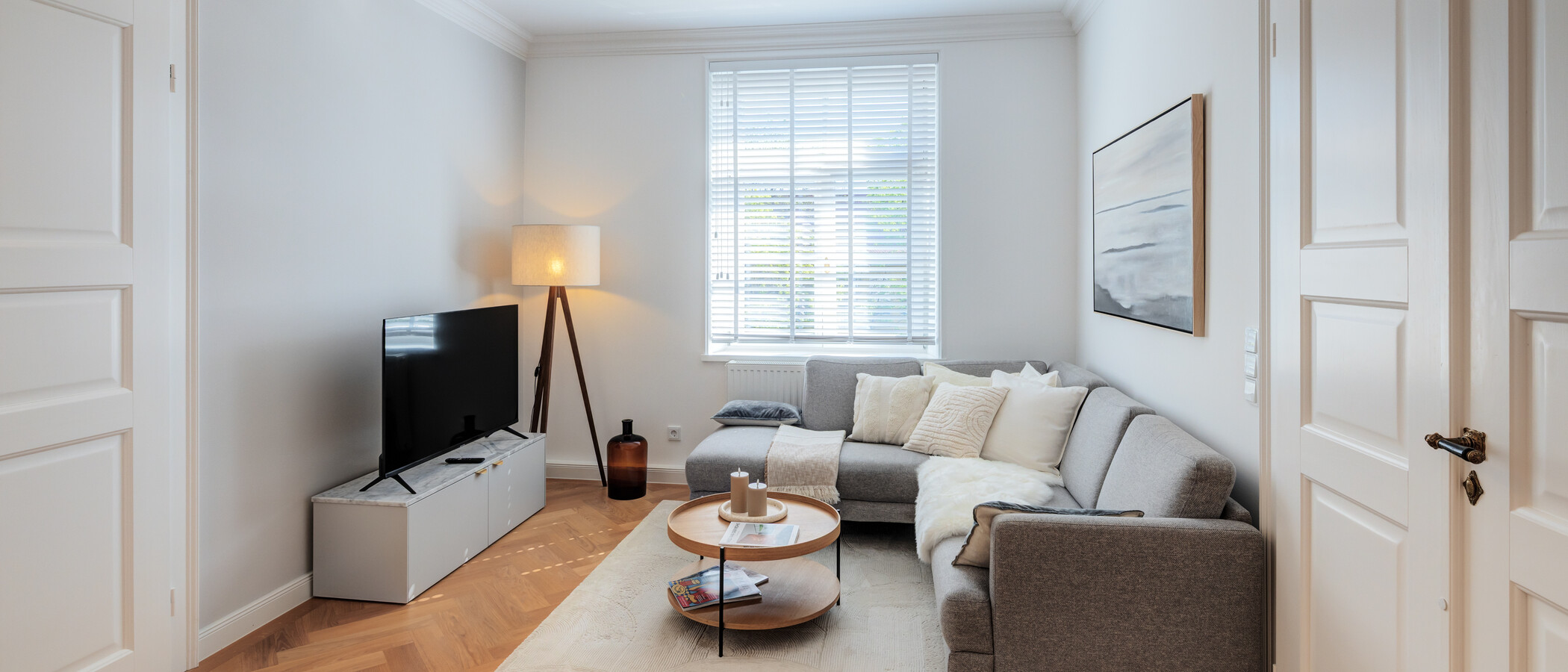 Wohnung München Neuhausen 01 Wohnzimmer 14830