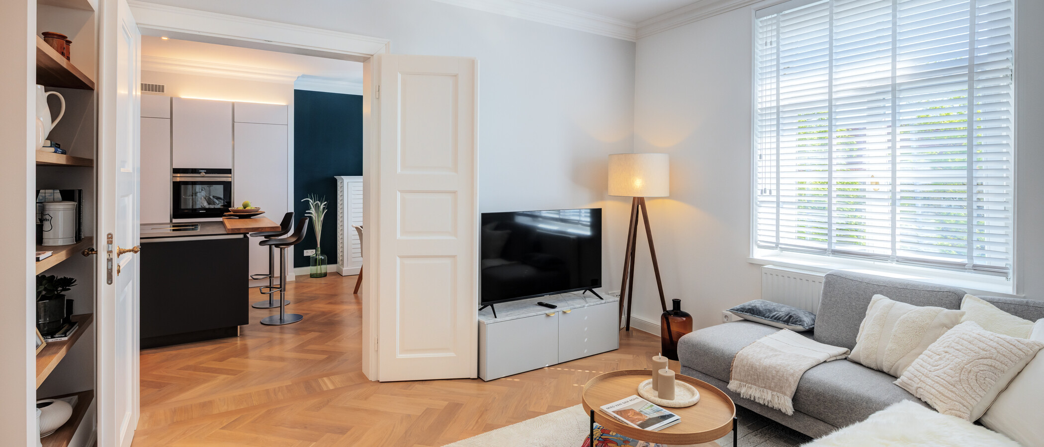 Wohnung München Neuhausen 04 Wohnzimmer 14830