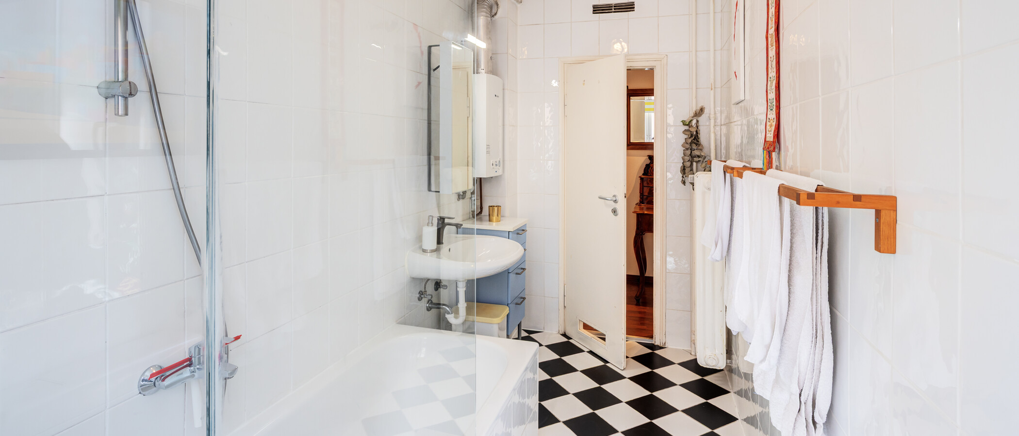 Wohnung München Schwabing (links der Leopoldstraße) 02 Badezimmer 14839