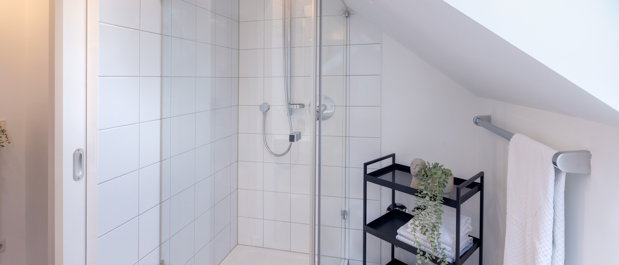 Dachgeschosswohnung München Daglfing 03 Badezimmer 14852